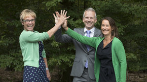 Annemieke Nijhof draagt leiding van Tauw over aan Henrike Branderhorst en Ralph van Roessel